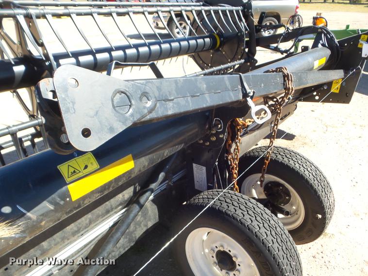 image for item L1667 2014 MacDon FD79 draper flex head