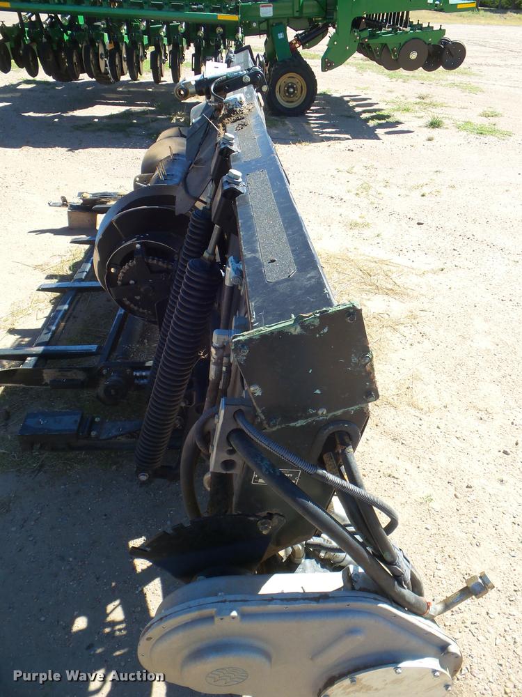 image for item L1667 2014 MacDon FD79 draper flex head