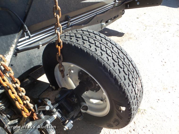 image for item L1667 2014 MacDon FD79 draper flex head