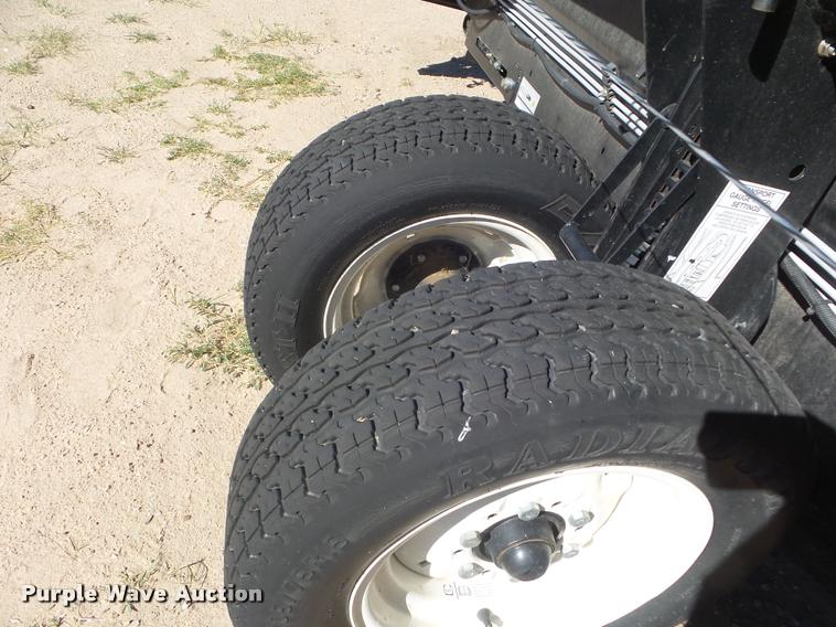 image for item L1667 2014 MacDon FD79 draper flex head