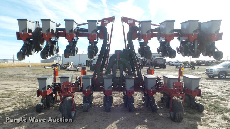 image for item L1681 2008 Case IH 1200 planter