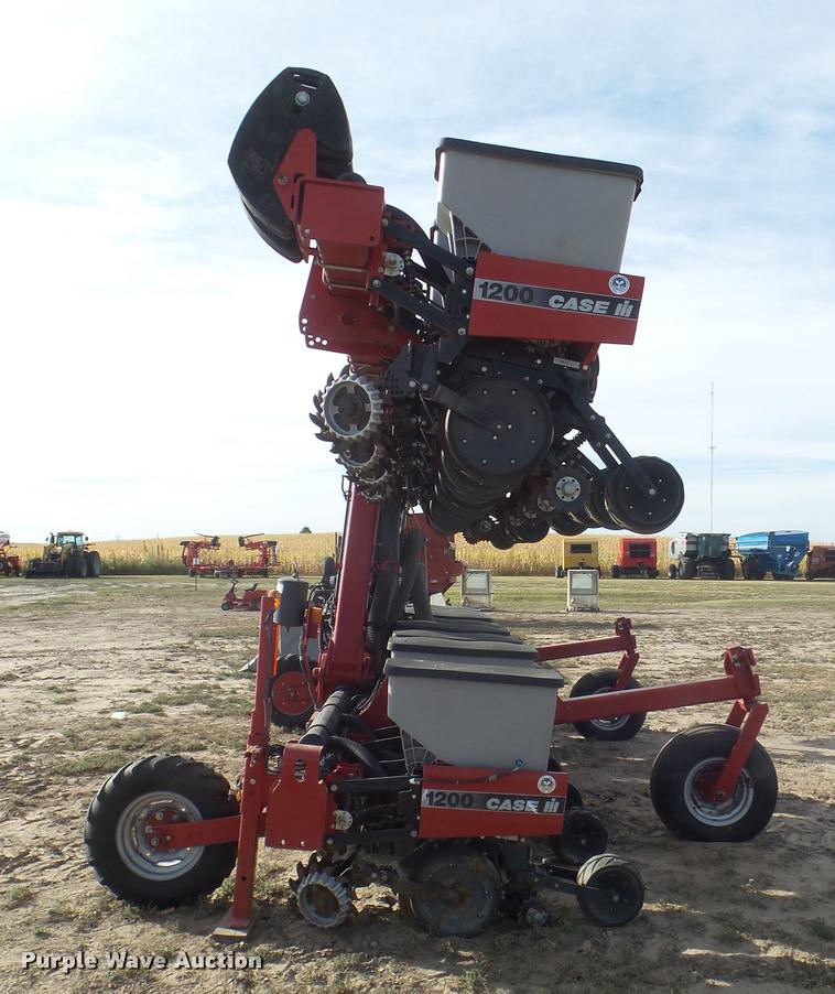image for item L1681 2008 Case IH 1200 planter