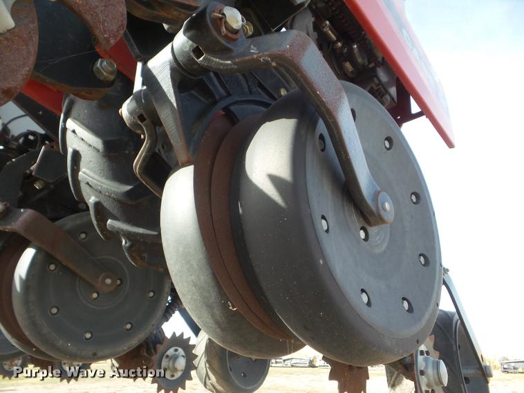 image for item L1681 2008 Case IH 1200 planter