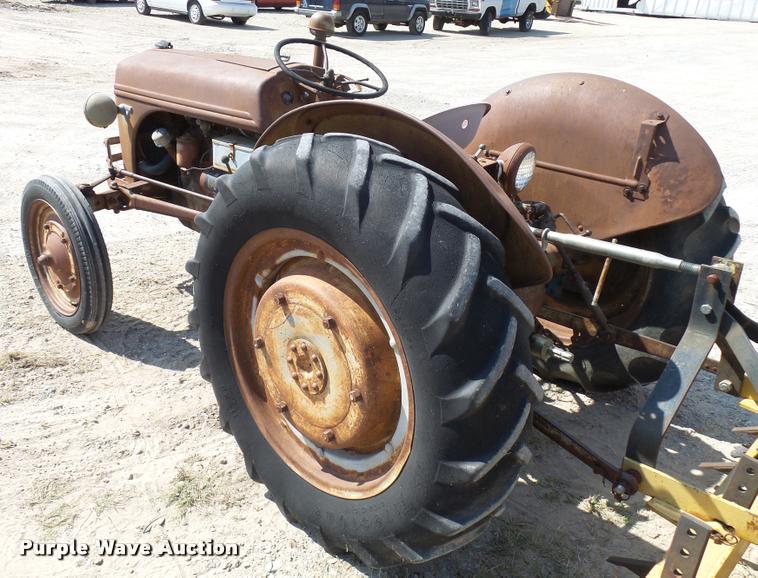image for item L2688 Ford 9N tractor