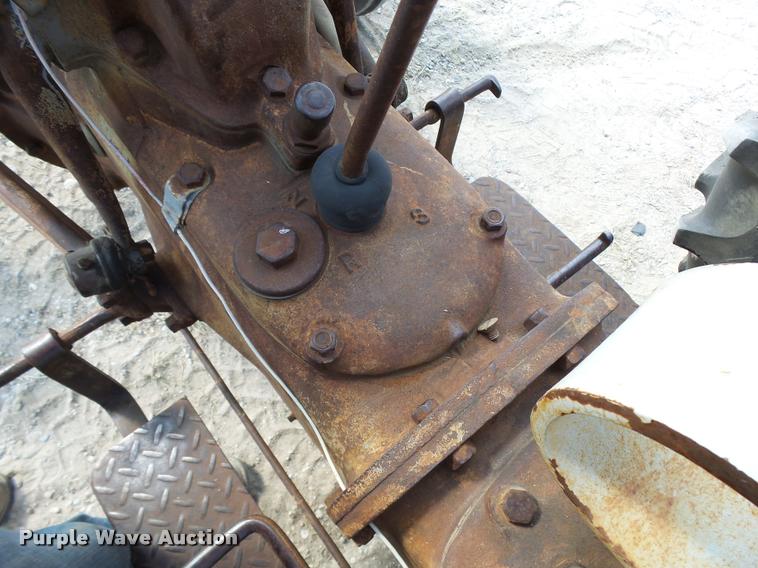 image for item L2688 Ford 9N tractor