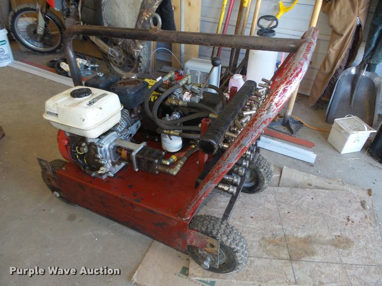 image for item L4088 Bainter grain bin jacking system