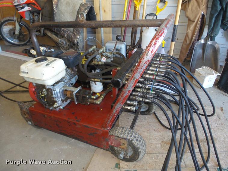 image for item L4088 Bainter grain bin jacking system