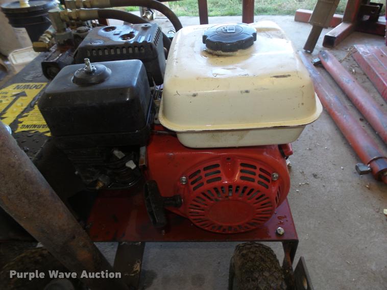 image for item L4088 Bainter grain bin jacking system