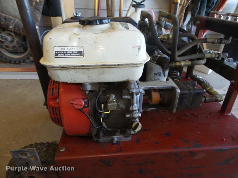 image for item L4088 Bainter grain bin jacking system