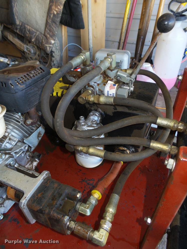 image for item L4088 Bainter grain bin jacking system