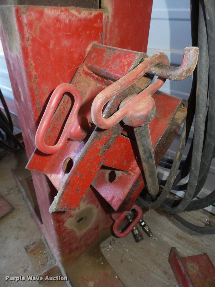 image for item L4088 Bainter grain bin jacking system