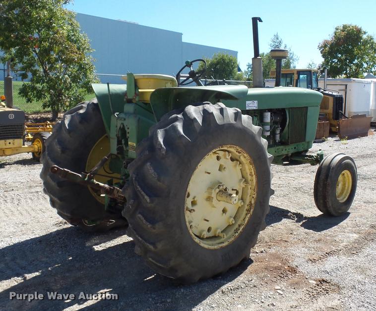image for item L4260 John Deere 4020 tractor