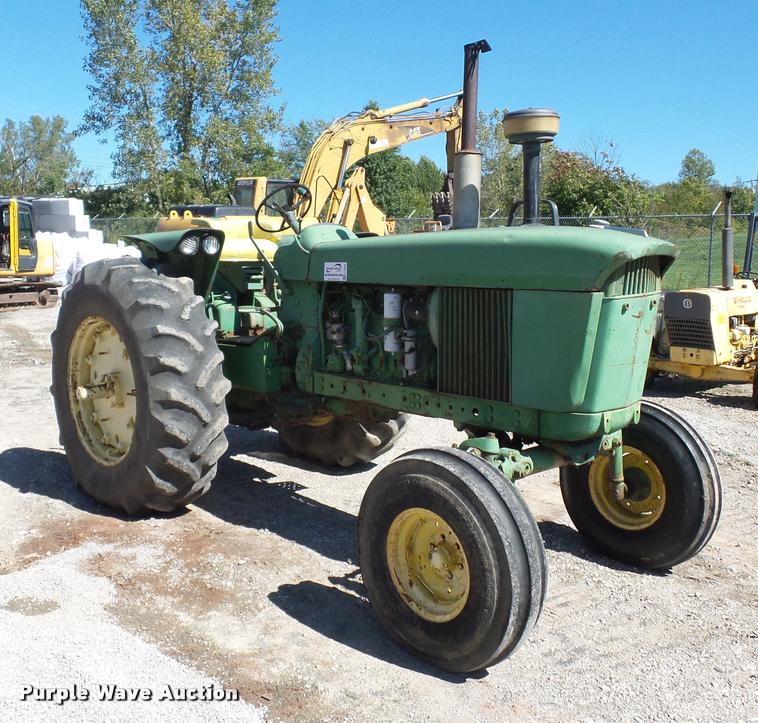 image for item L4260 John Deere 4020 tractor