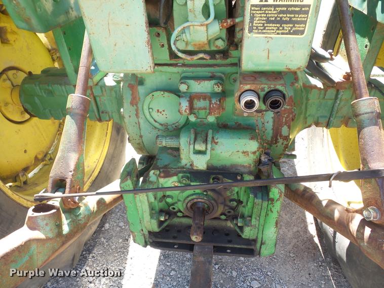 image for item L4260 John Deere 4020 tractor