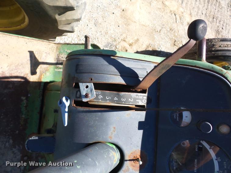 image for item L4260 John Deere 4020 tractor