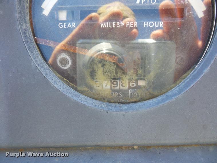 image for item L4260 John Deere 4020 tractor