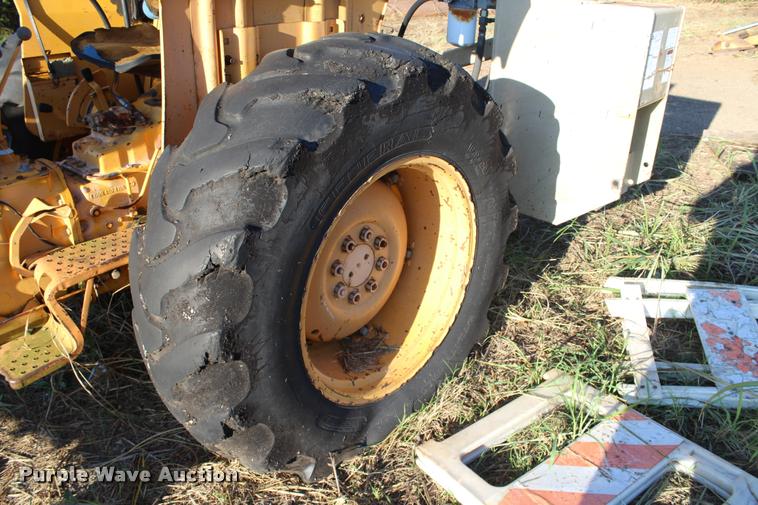 image for item L4794 Ford 6610 tractor