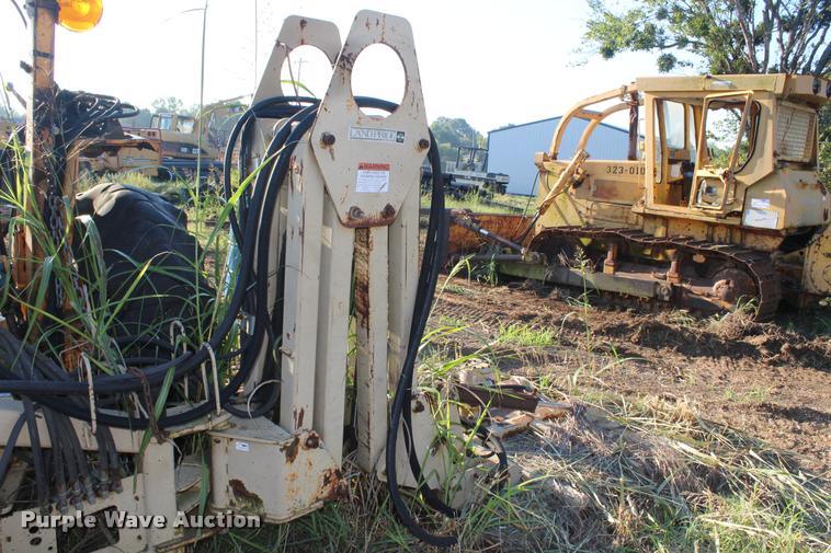 image for item L4794 Ford 6610 tractor