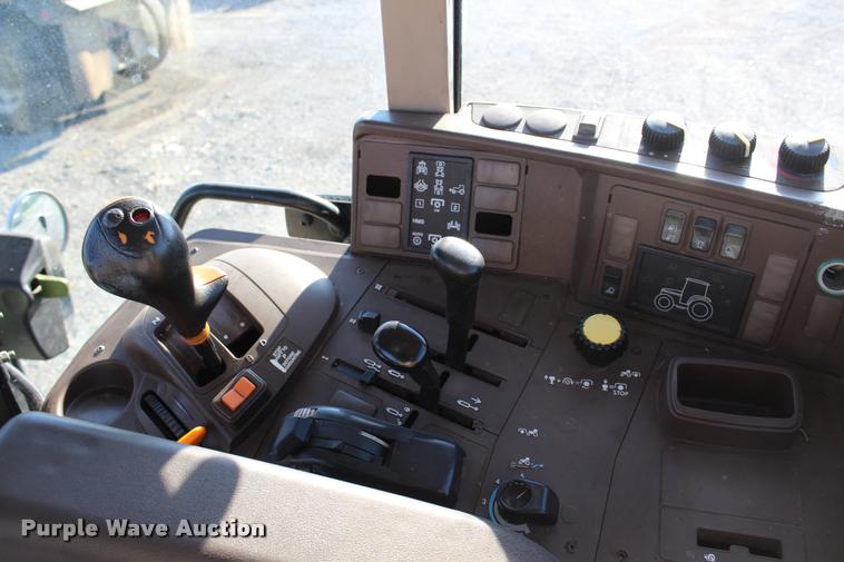 image for item L4799 2004 John Deere 6420 tractor