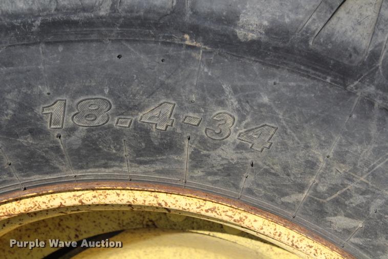 image for item L4799 2004 John Deere 6420 tractor