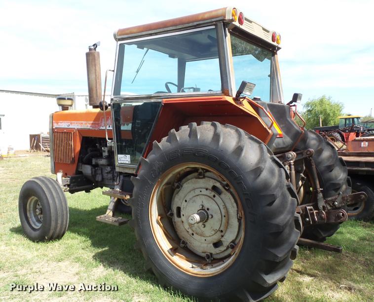image for item L6631 1978 Massey-Ferguson 2675 tractor