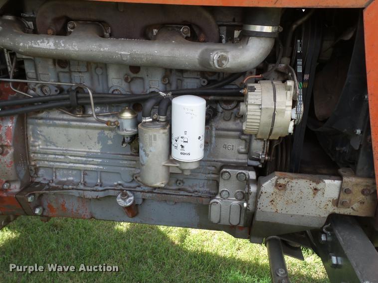 image for item L6631 1978 Massey-Ferguson 2675 tractor