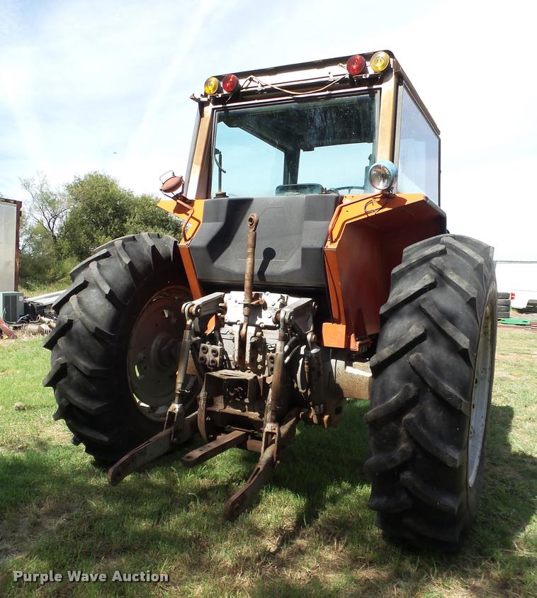 image for item L6633 1978 Massey-Ferguson 2675 tractor