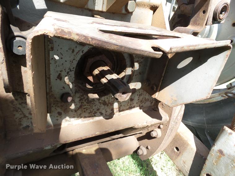 image for item L6633 1978 Massey-Ferguson 2675 tractor