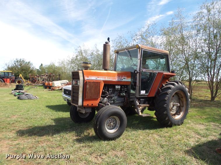 image for item L6633 1978 Massey-Ferguson 2675 tractor