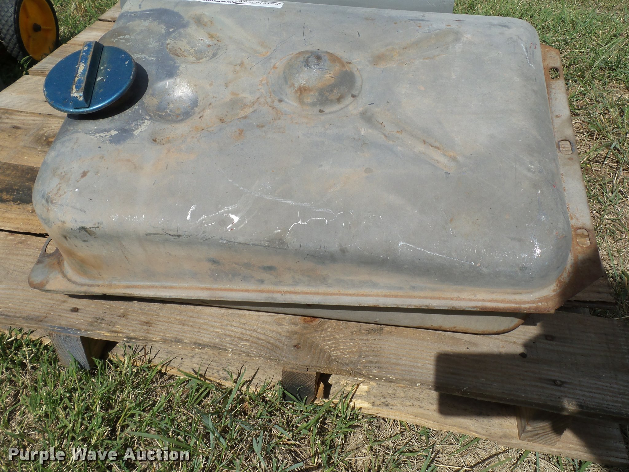 1952 Ford 8N fuel tank in Childress, TX Item BZ9204 sold Purple Wave