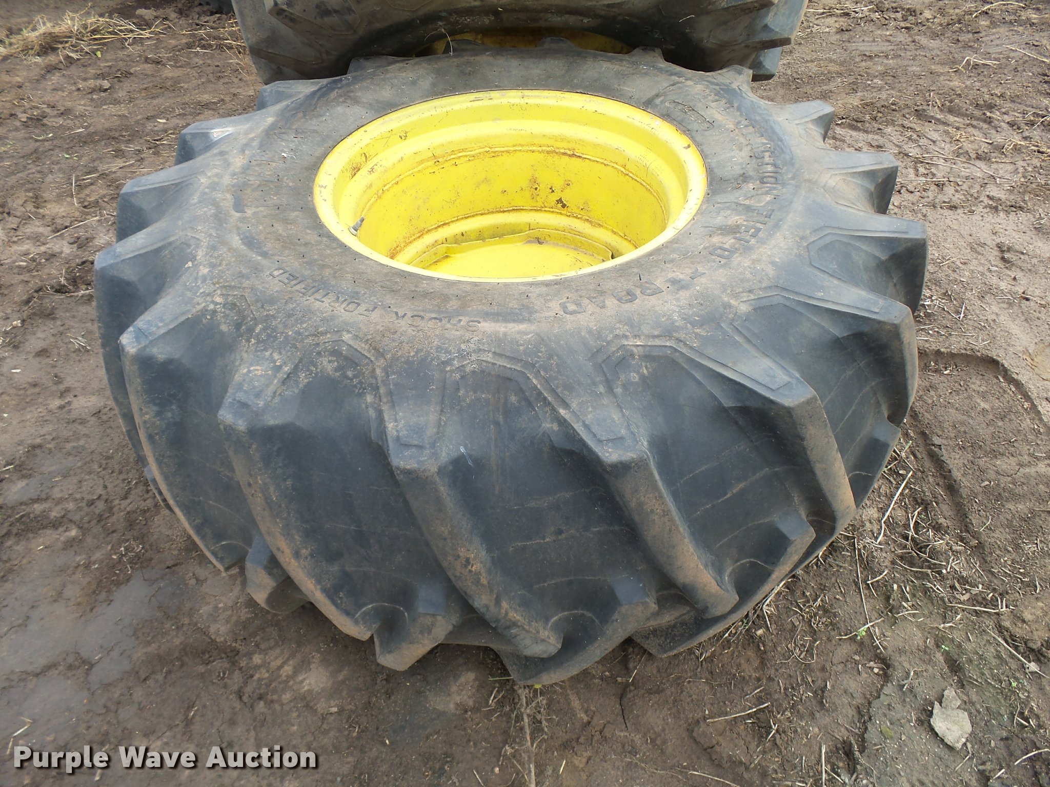 Firestone 23.126 dual tractor tire in Mt. Hope, KS Item DA9870 sold