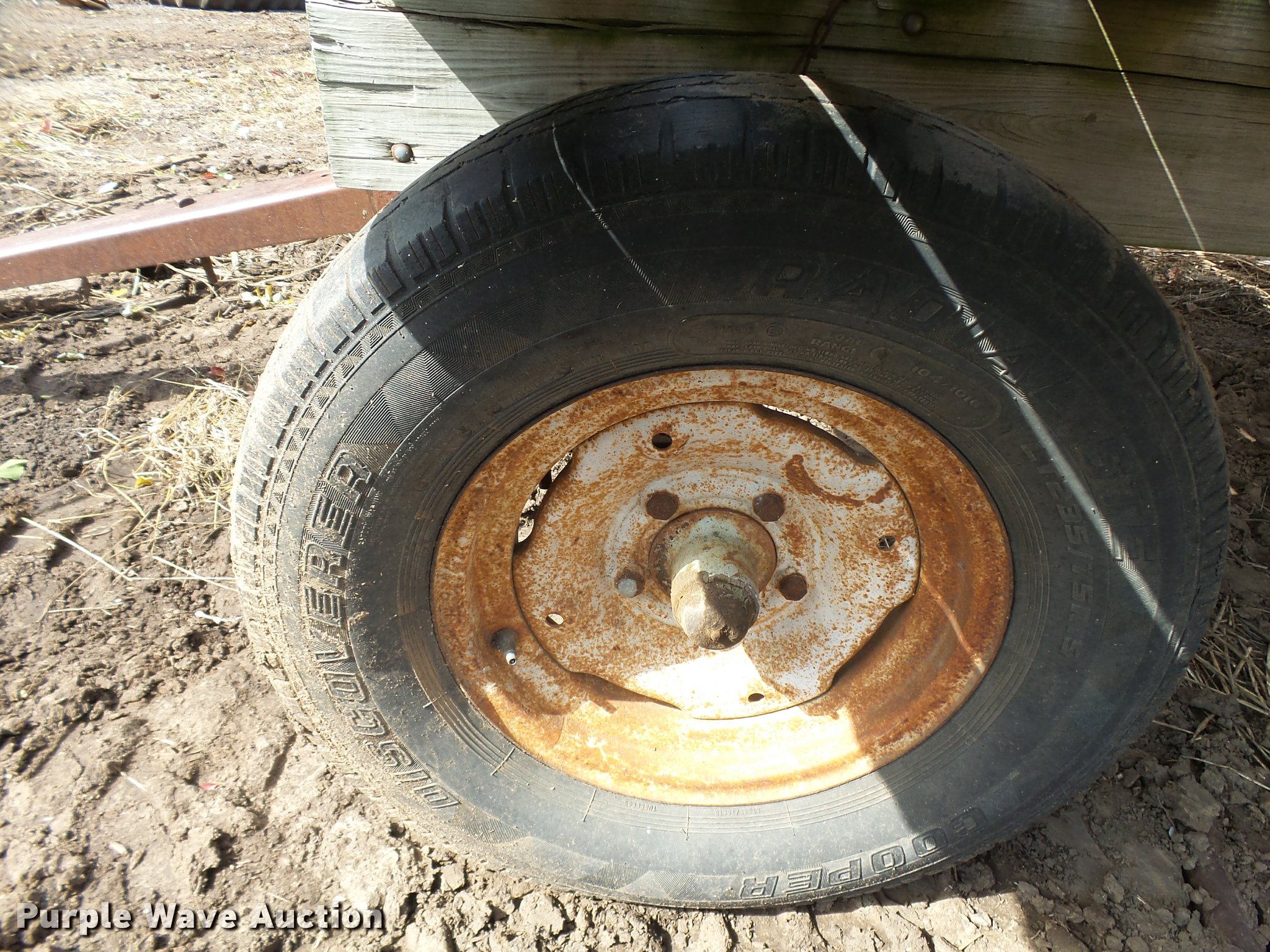 Trosco hay wagon in Mt. Hope, KS | Item DA9879 sold | Purple Wave