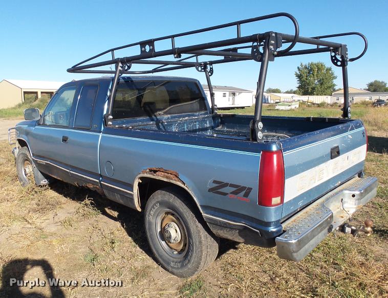 image for item AL9094 1991 Chevrolet 1500 Z71 Ext. Cab pickup truck