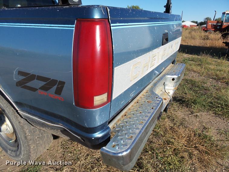 image for item AL9094 1991 Chevrolet 1500 Z71 Ext. Cab pickup truck