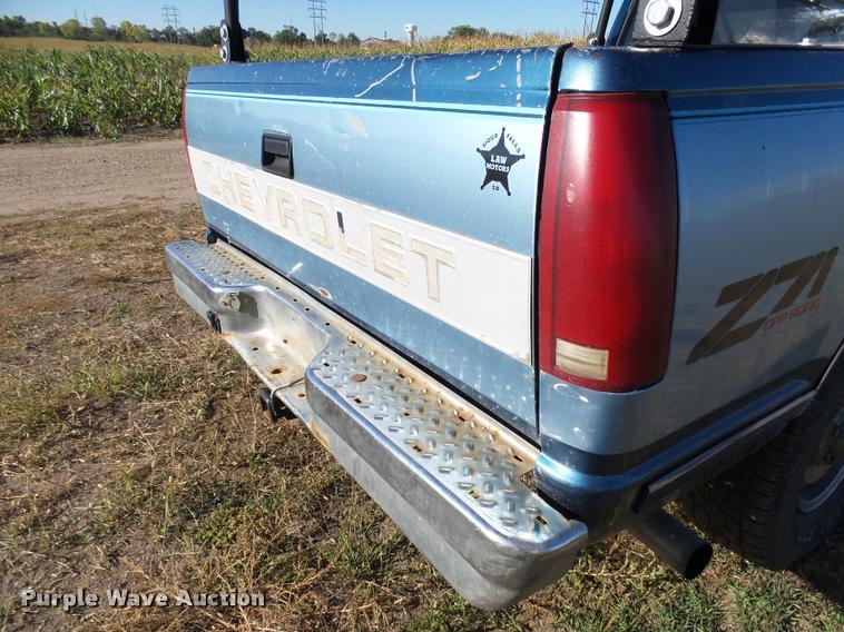 image for item AL9094 1991 Chevrolet 1500 Z71 Ext. Cab pickup truck