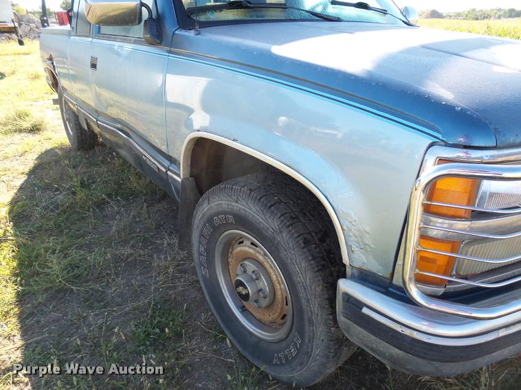 image for item AL9094 1991 Chevrolet 1500 Z71 Ext. Cab pickup truck