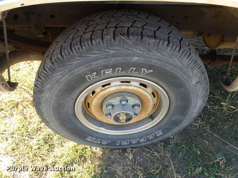 image for item AL9094 1991 Chevrolet 1500 Z71 Ext. Cab pickup truck