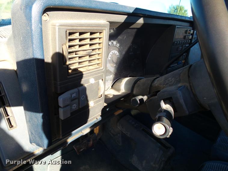 image for item AL9094 1991 Chevrolet 1500 Z71 Ext. Cab pickup truck
