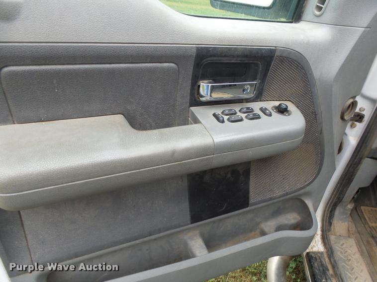 image for item AL9104 2006 Ford F150 SuperCrew pickup truck