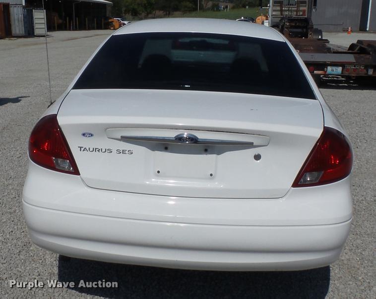 image for item BK9578 2003 Ford Taurus