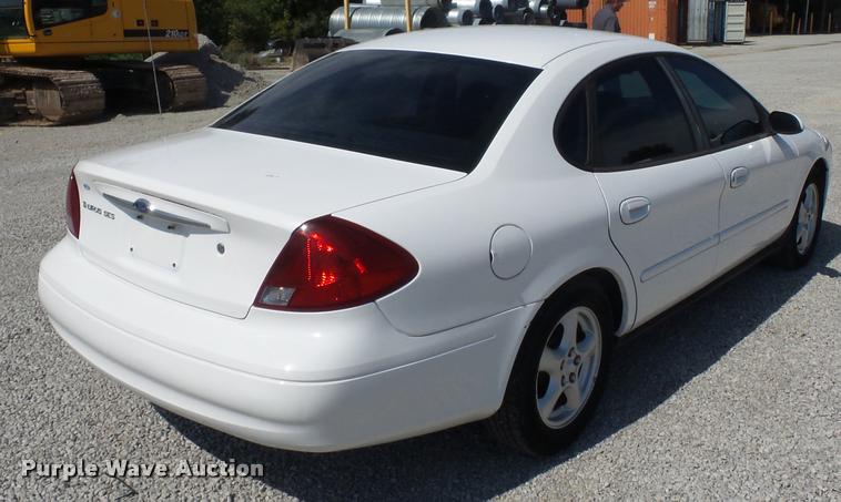 image for item BK9578 2003 Ford Taurus