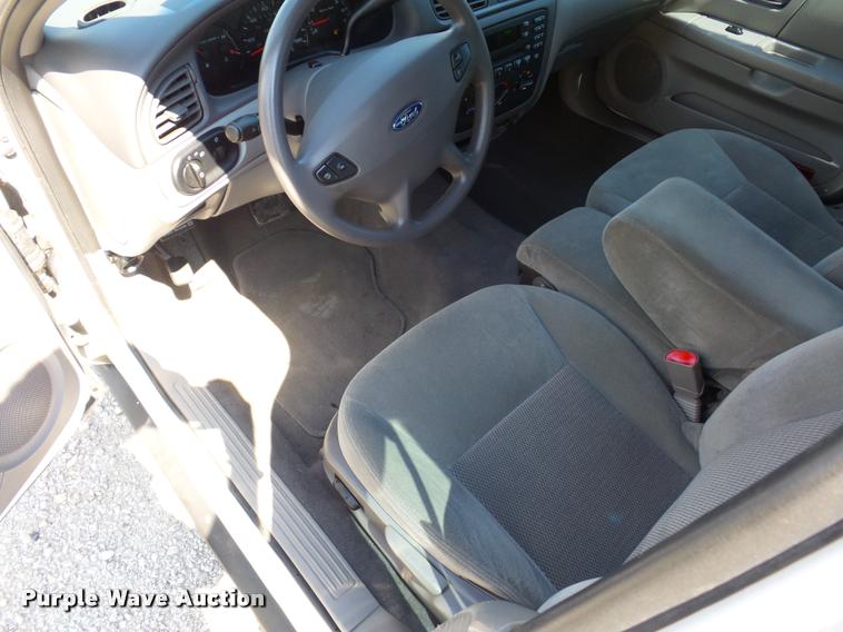 image for item BK9578 2003 Ford Taurus