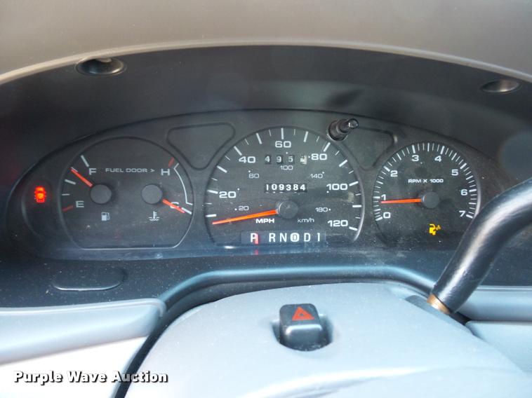 image for item BK9578 2003 Ford Taurus