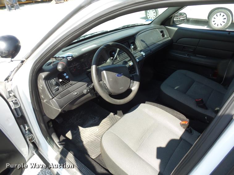 image for item BK9579 2009 Ford Crown Victoria Police Interceptor