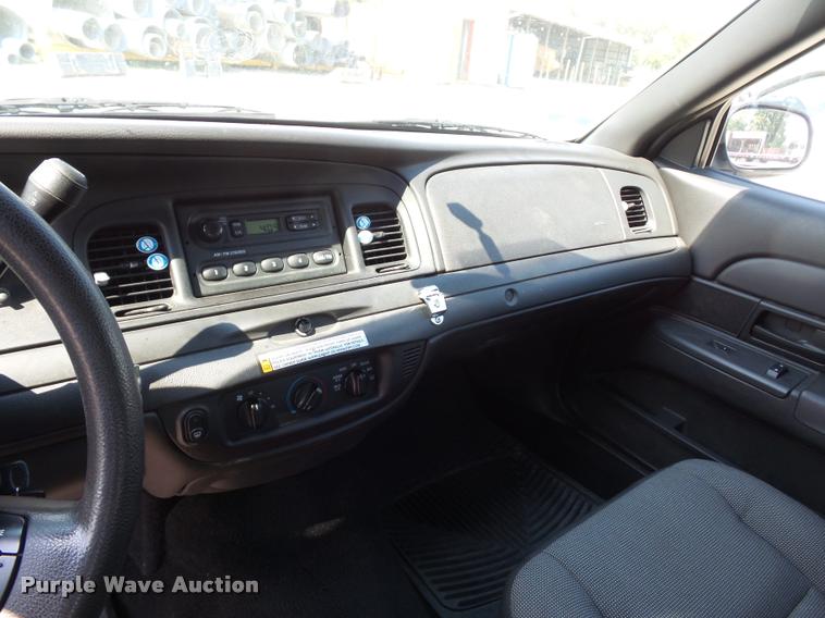 image for item BK9579 2009 Ford Crown Victoria Police Interceptor