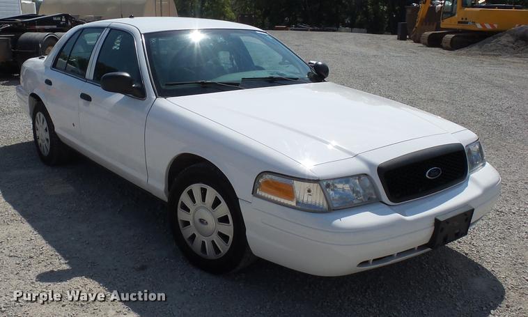 image for item BK9581 2011 Ford Crown Victoria Police Interceptor