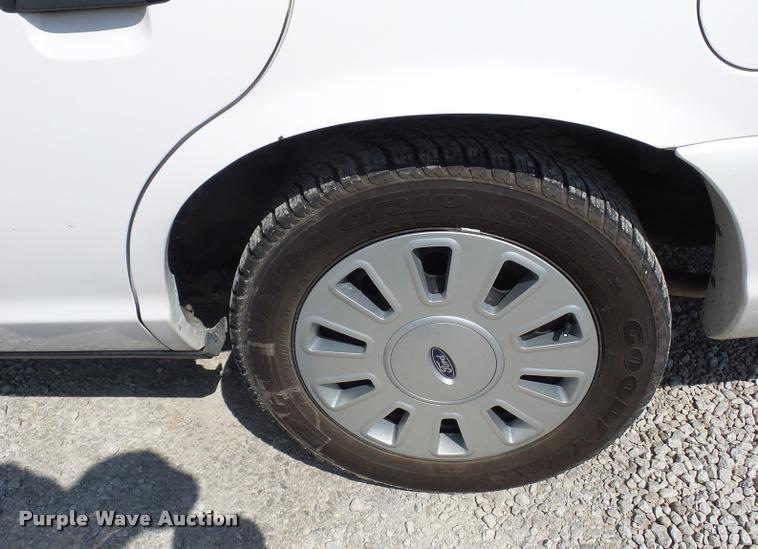 image for item BK9581 2011 Ford Crown Victoria Police Interceptor