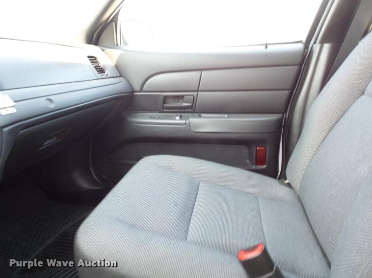 image for item BK9581 2011 Ford Crown Victoria Police Interceptor