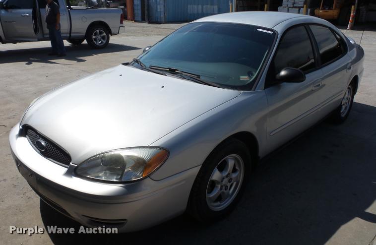 image for item BK9582 2006 Ford Taurus