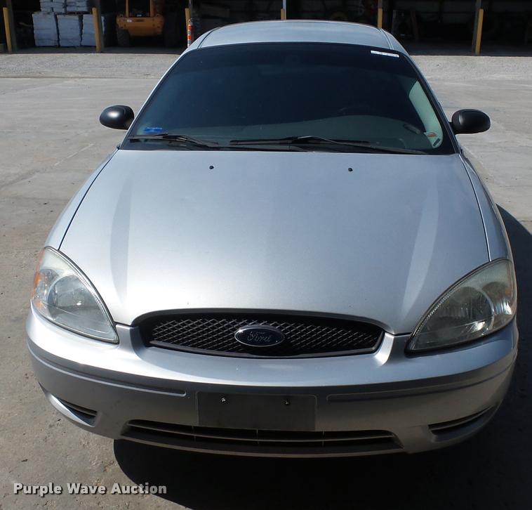 image for item BK9582 2006 Ford Taurus